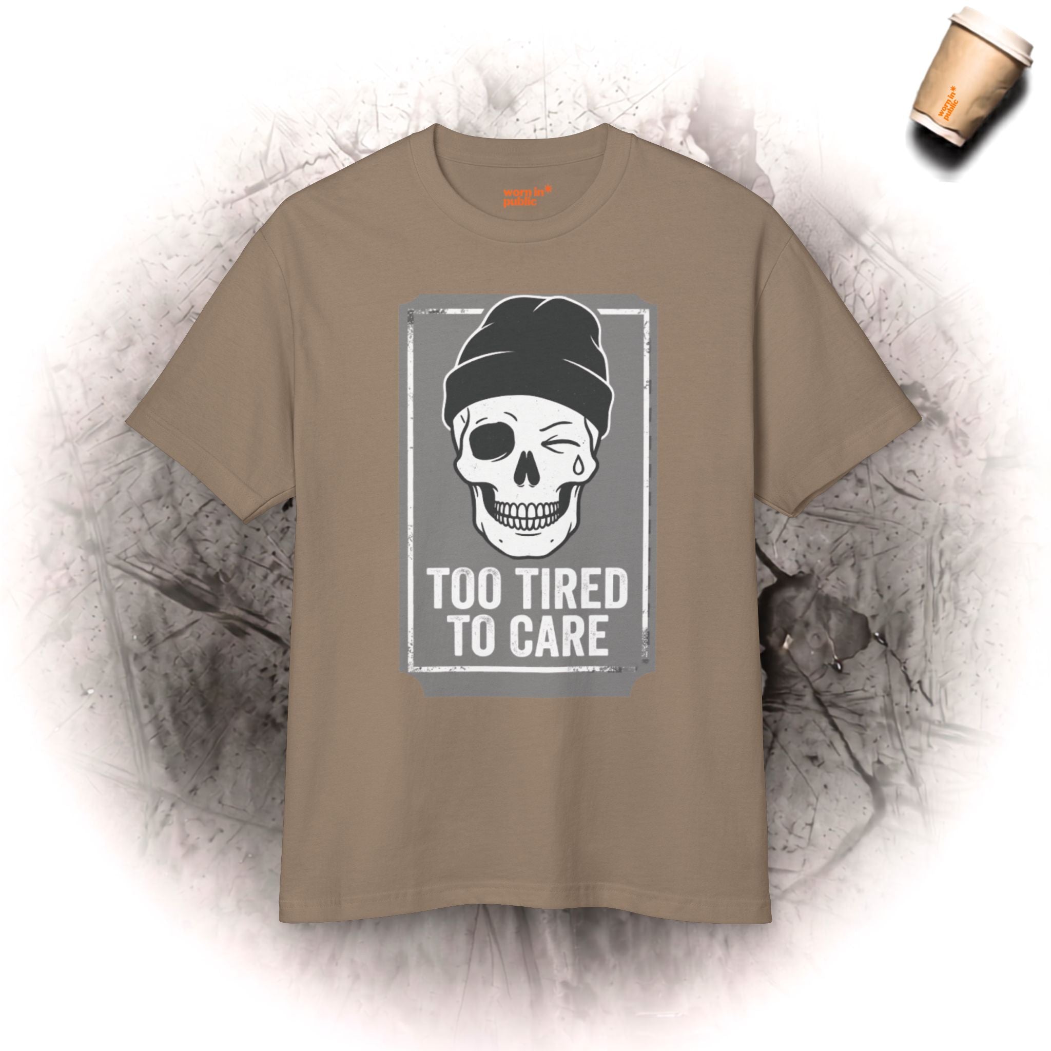 T-Shirt mit Totenkopfmotiv „Too Tired To Care“ | Lustiges, sarkastisches Grafik-T-Shirt für Erschöpfte
