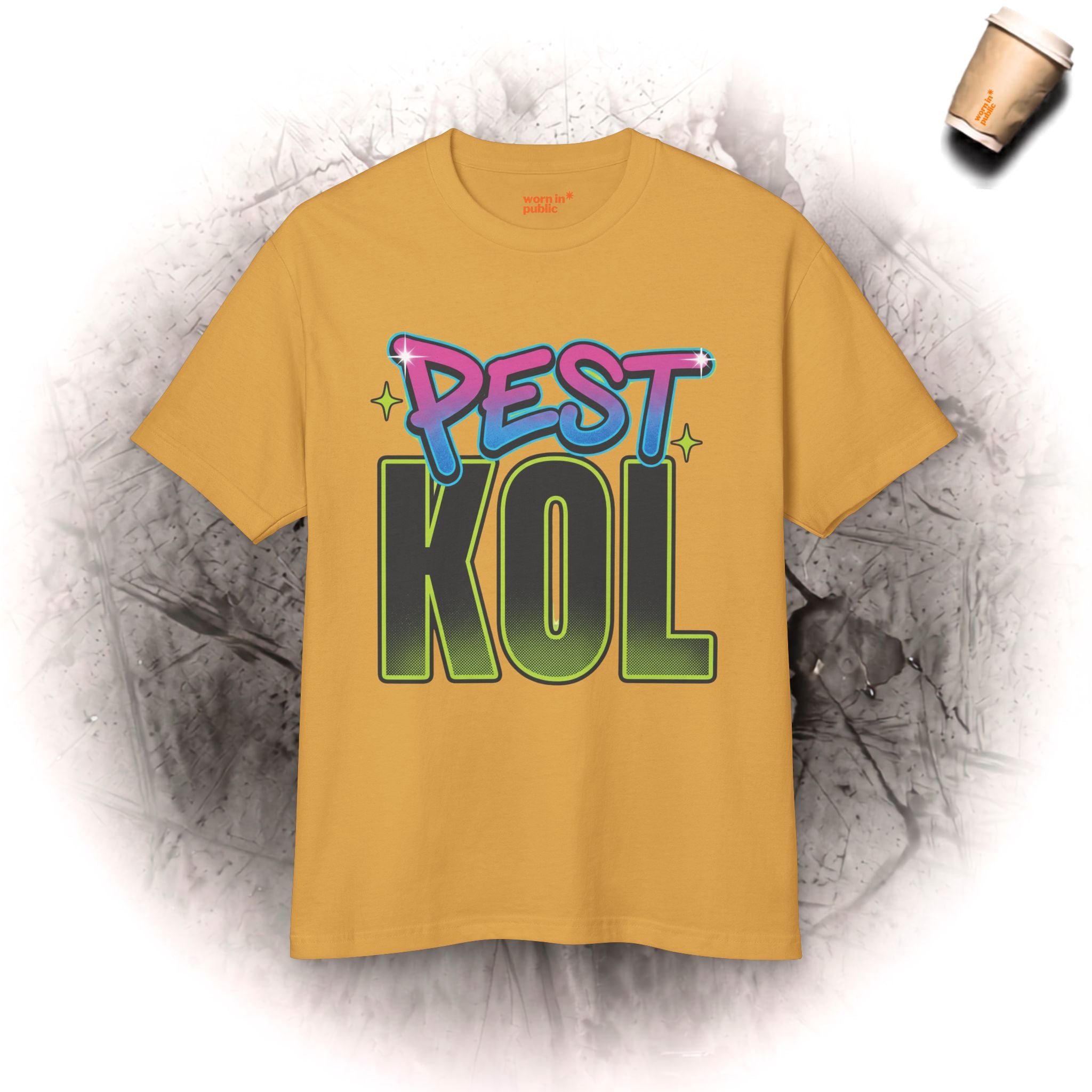 Pest Kol | Retro Unisex Streetwear-Grafik-T-Shirt mit kräftiger Schrift