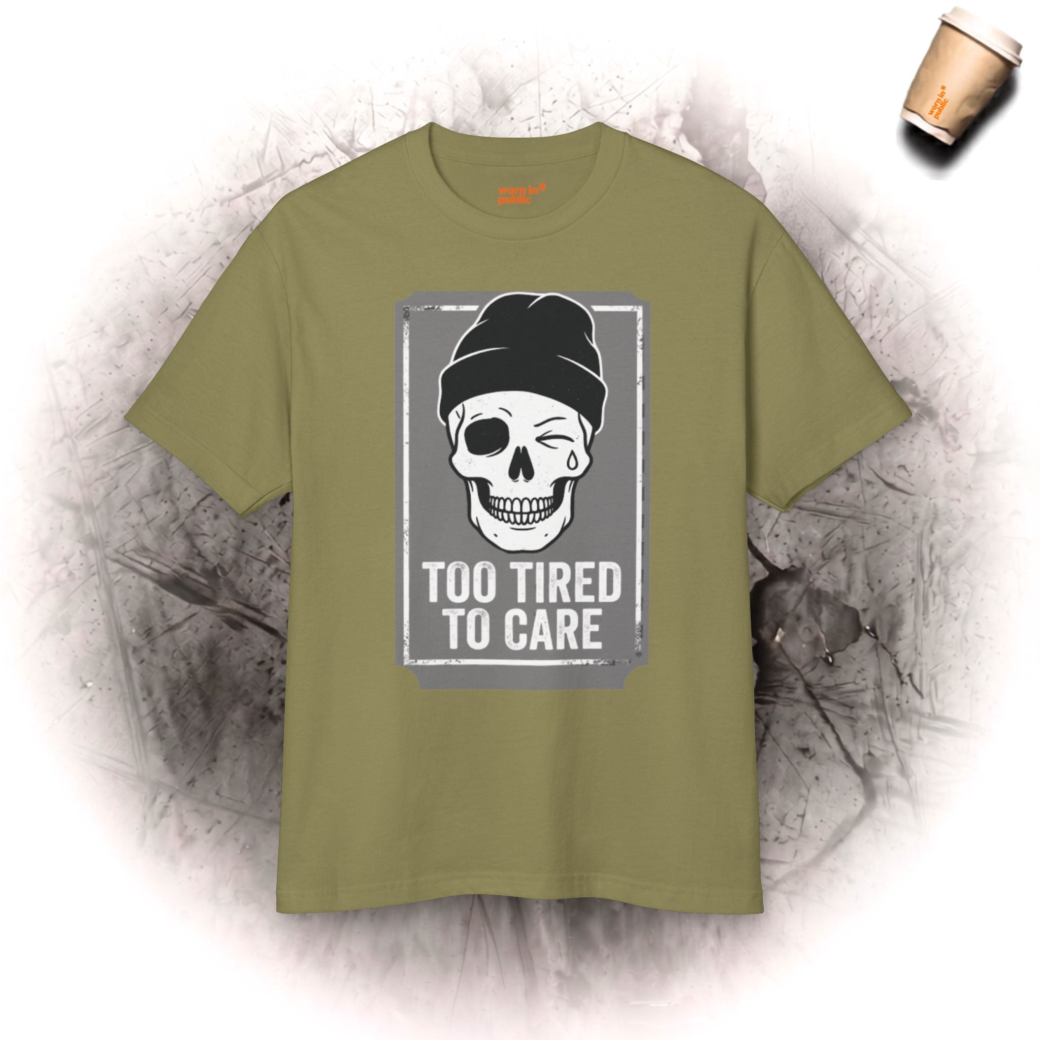 T-Shirt mit Totenkopfmotiv „Too Tired To Care“ | Lustiges, sarkastisches Grafik-T-Shirt für Erschöpfte