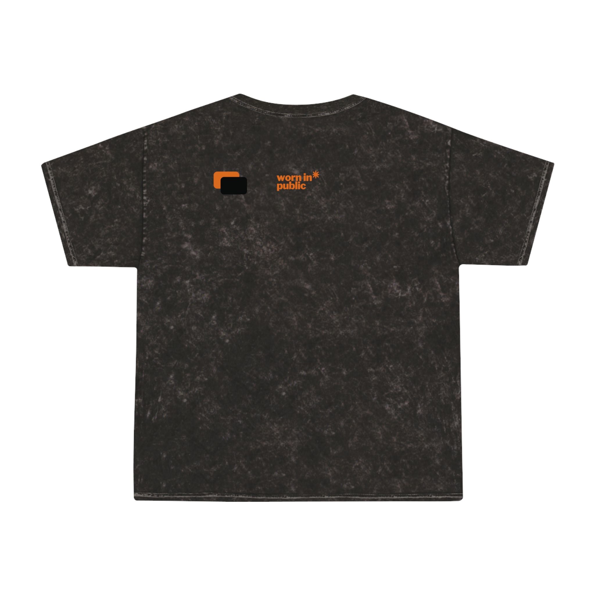 Camiseta Premium con Lavado Mineral "We Are Not The Same" | Camiseta Gráfica con Declaración de Contraste Audaz